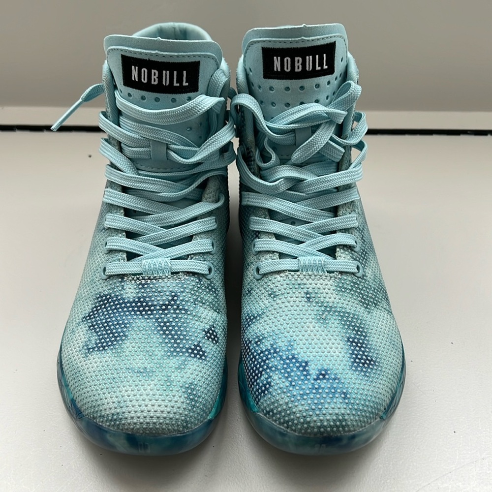 NOBULL women's hightop trainers size 8